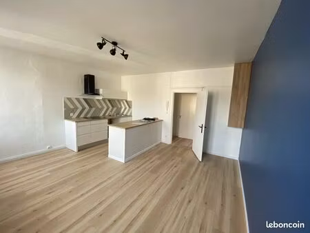 appartement t2 pavilly centre à louer