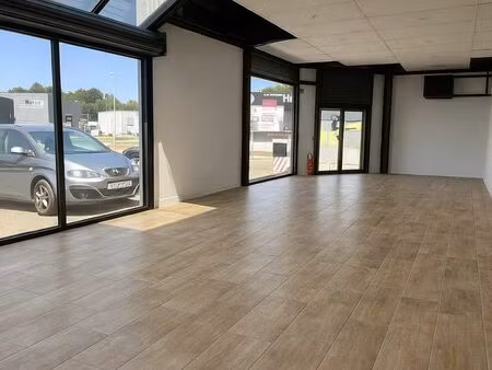 local commercial 125 m² auray