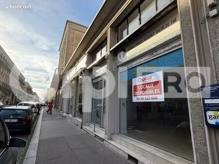 local commercial 210 m²