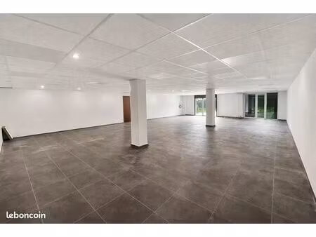 unicity center local aménagé de 160m2