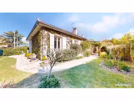 maison 6 pièces 171 m²