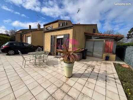 villa 4 pièces 123 m²