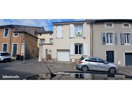 maison 8 pièces 161 m²