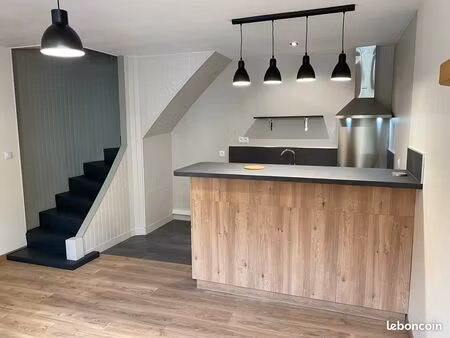 appartement t2 duplex rénové - 35m²