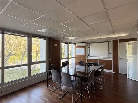 bureaux 98 m² croissy-sur-seine