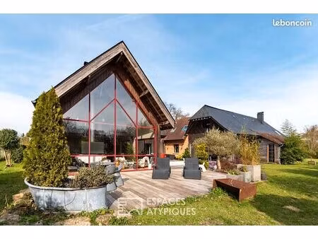 maison 8 pièces 242 m²