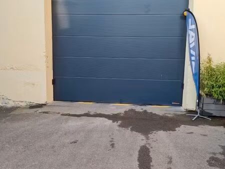 entrepôt / hangar / local d’activités