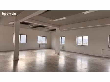 local commercial 454 m² coignières