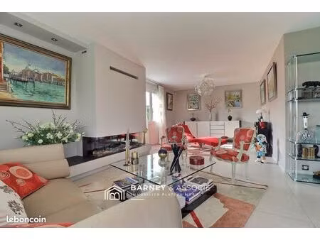 maison 7 pièces 169 m²