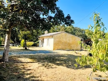 maison rénovée avec grand terrain et potentiel d’agrandissement