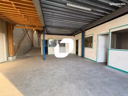local industriel 270 m²