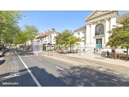 local commercial 120 m²