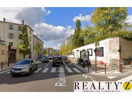 local commercial 148 m²