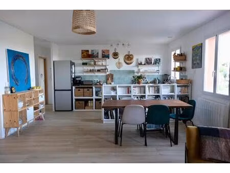 maison plain-pied avec vue sur le mont ventoux