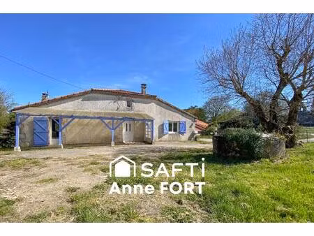 maison de campagne d'environ 100 m2  salon-séjour  cuisine  2 chambres