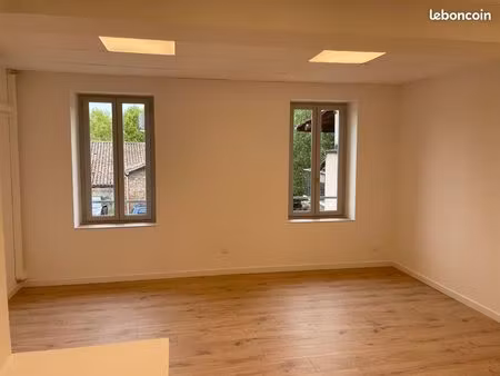 bureau plaisance 22 m2 dispo avril