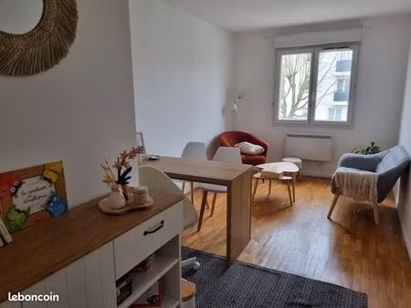 cabinet en sous-location 2j/semaine