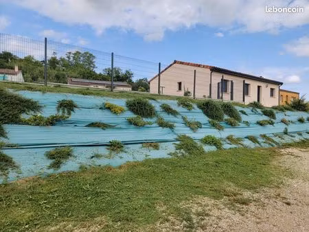 maison 90 m² avec grand terrain 1000 m² – 3 chambres – idéal famille - proche école   épic