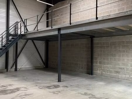 location entrepots/activites