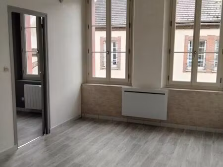 f2 30m2 au premier étage sézanne