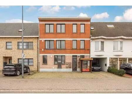 renovatieproject op perceel van 460 m² in sint-lenaarts