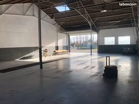 local professionnel 340 m2