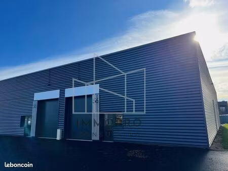 local 318 m² oissel