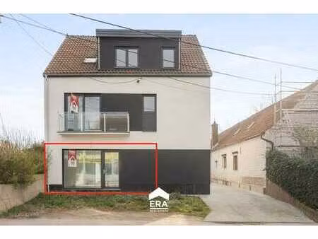 espace commercial idéalement situé à asse