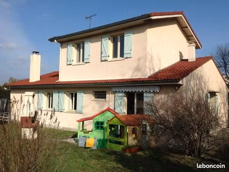 maison- 6 pièces- 125m²