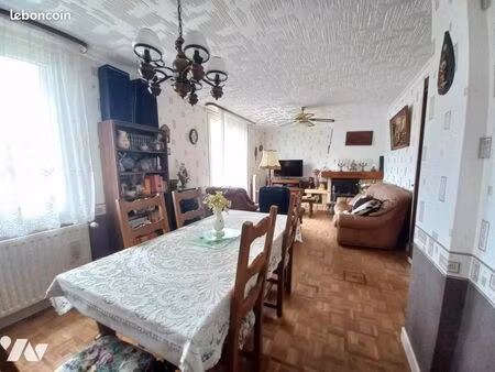 maison 5 pièces 80 m²