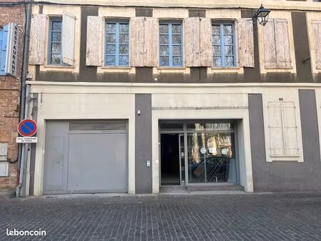 local centre grenade