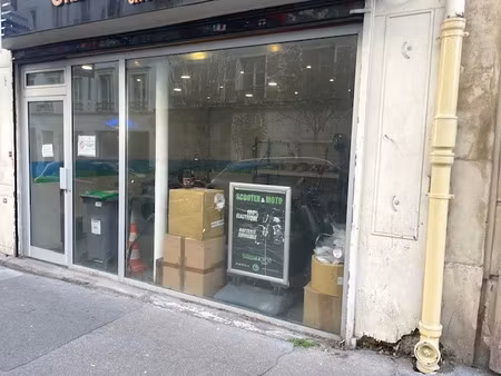 location locaux professionnels 2 pièces 32 m² à paris 9ème (75009)  1 306 €