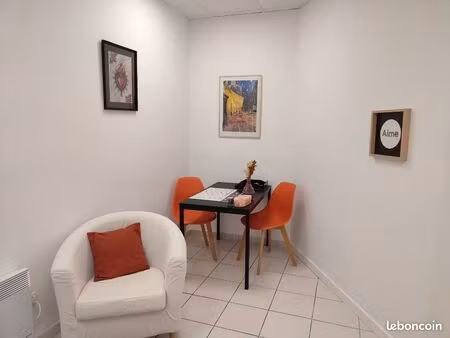 location cabinet paramédical