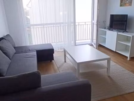 t2 plein centre spacieux et très ensoleillé