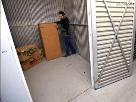 box de stockage 10m2