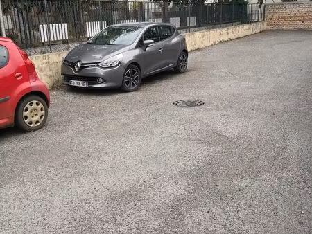 parking etienne billières / patte d'oie