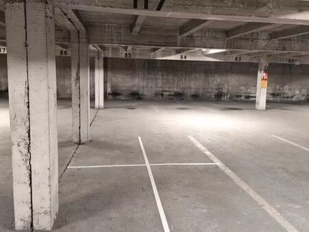 location parking 2 roues