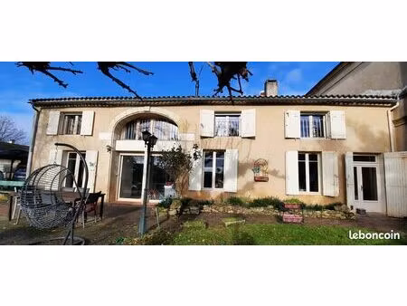 maison 6 pièces 164 m²