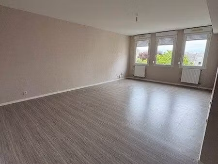 appartement 3 pièces 80 m²