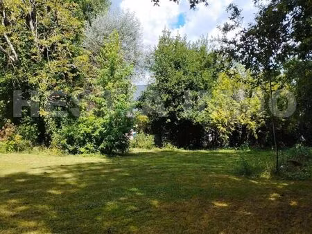 terrain 1 096 m² suce sur erdre