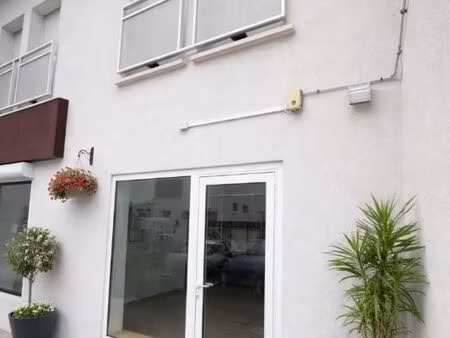 local commercial 50 m²