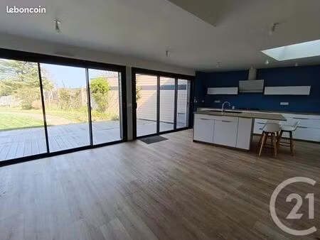 maison 7 pièces 181 m²
