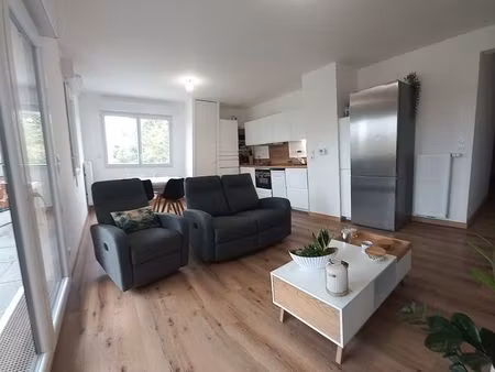 appartement 3 pièces 64 m²