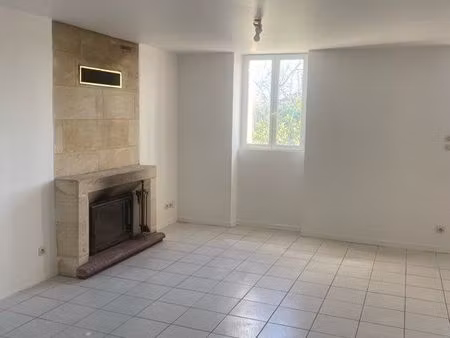 maison ancienne en pierre – 144 m² – jardin constructible 2 000 m²