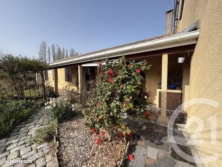 maison 9 pièces 158 m²