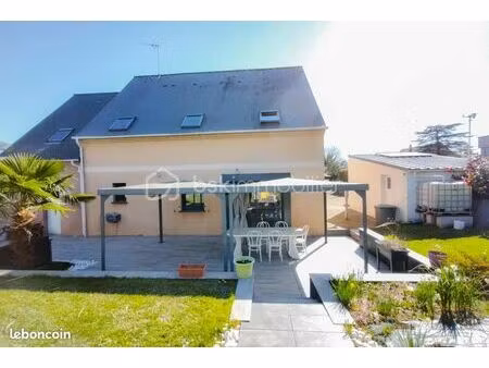 maison 7 pièces 142 m²