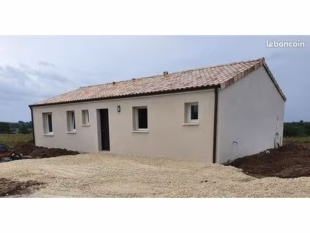 propriété 4 pièces 90 m²