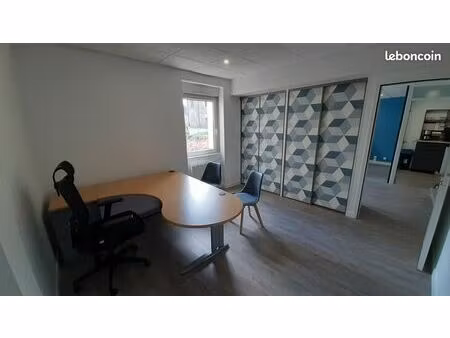 bureau individuel 14 5 m² + espace collectif