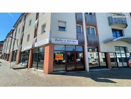 local commercial 170 m² mayenne