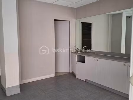 local commercial 50 m²